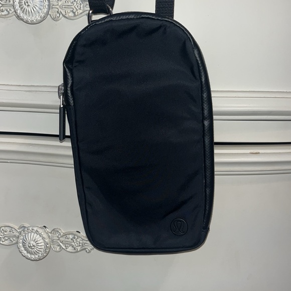 Lululemon crossbody bag, black, like new, originally $60. - Picture 2 of 4